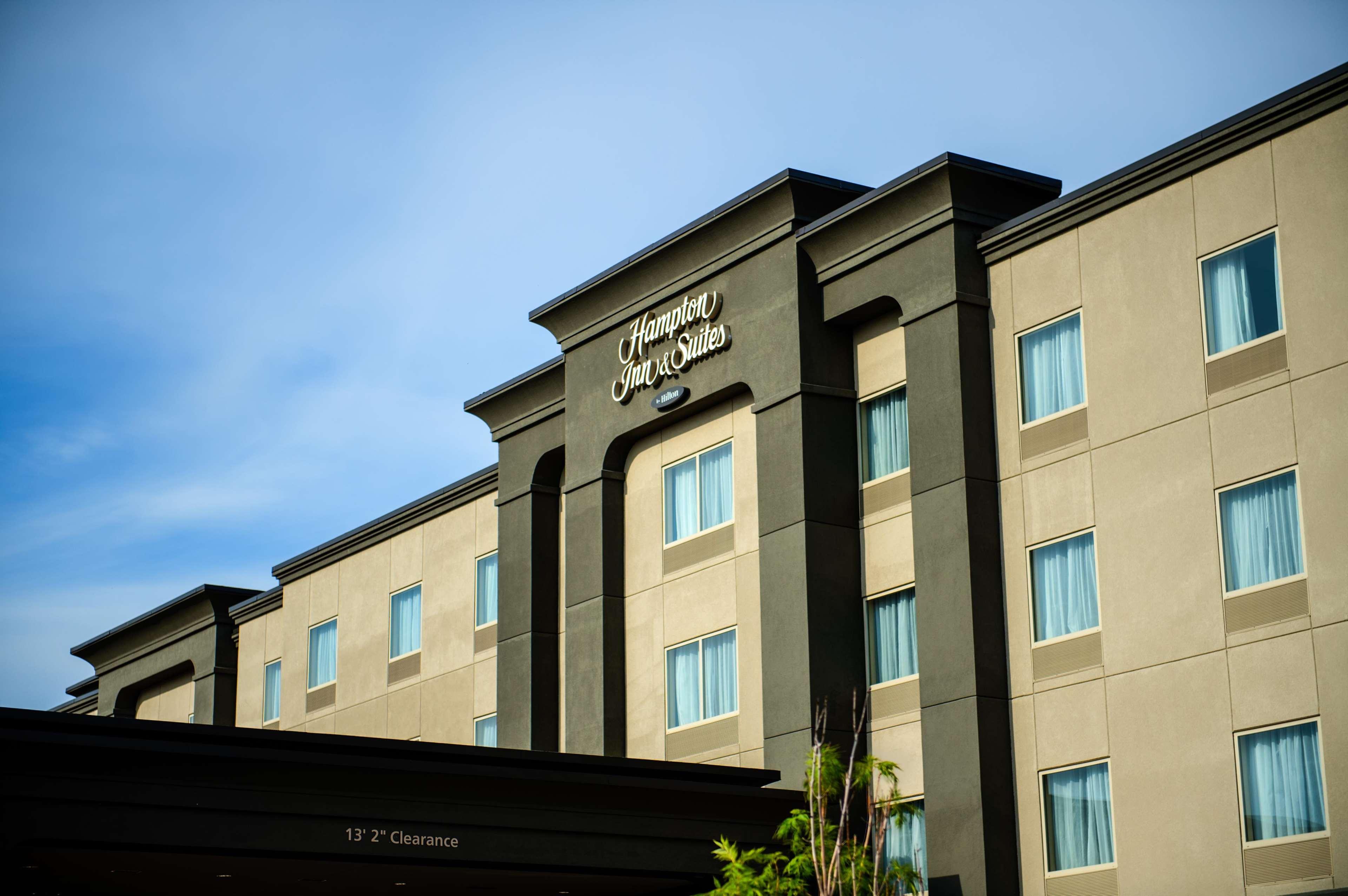Hampton Inn & Suites East Gate Regina Dış mekan fotoğraf